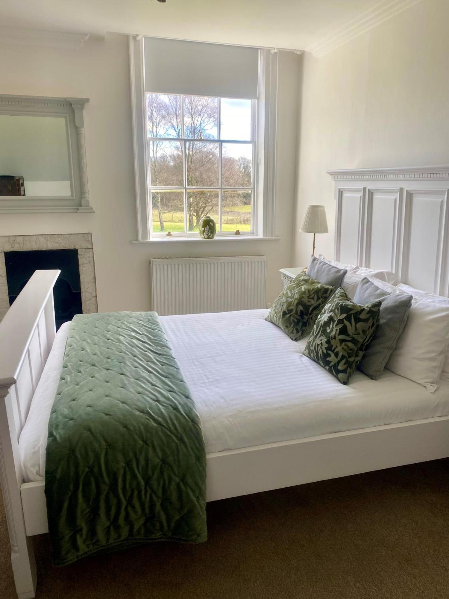 The Retreat New Forest, Hinton Christchurch  Ngoại thất bức ảnh