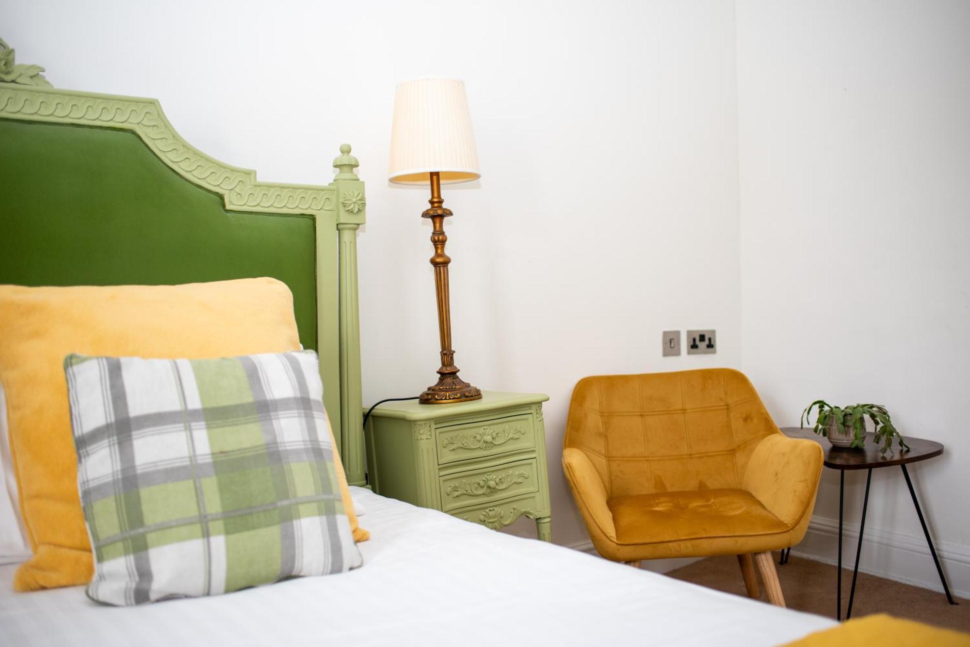 The Retreat New Forest, Hinton Christchurch  Ngoại thất bức ảnh