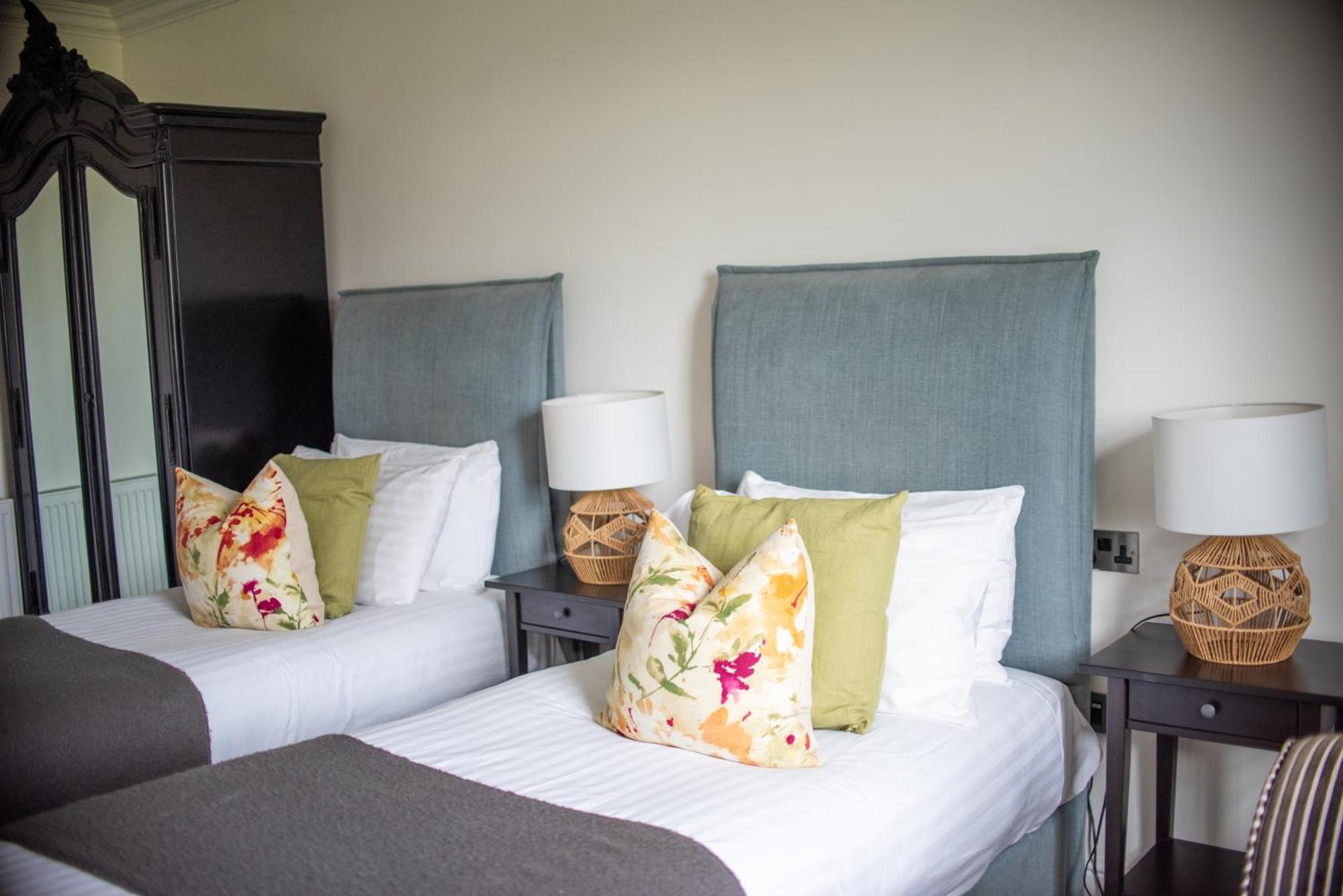 The Retreat New Forest, Hinton Christchurch  Ngoại thất bức ảnh