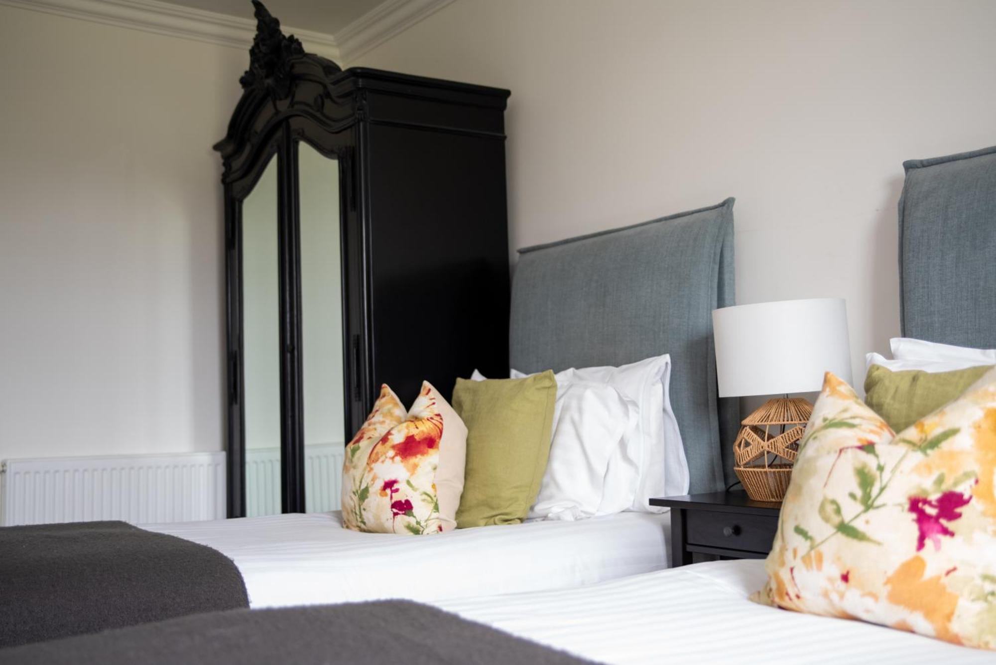 The Retreat New Forest, Hinton Christchurch  Ngoại thất bức ảnh