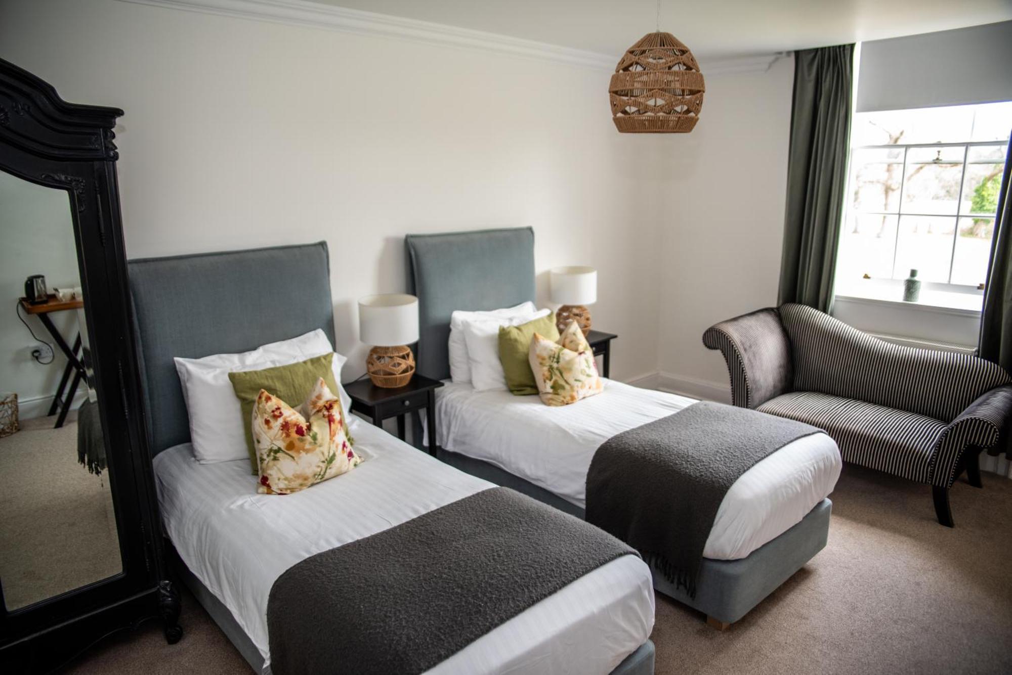 The Retreat New Forest, Hinton Christchurch  Ngoại thất bức ảnh