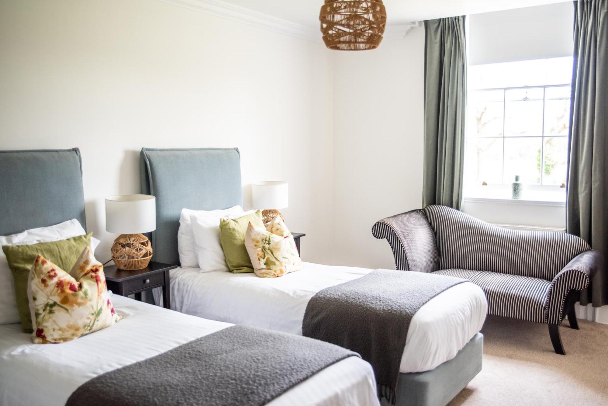 The Retreat New Forest, Hinton Christchurch  Ngoại thất bức ảnh